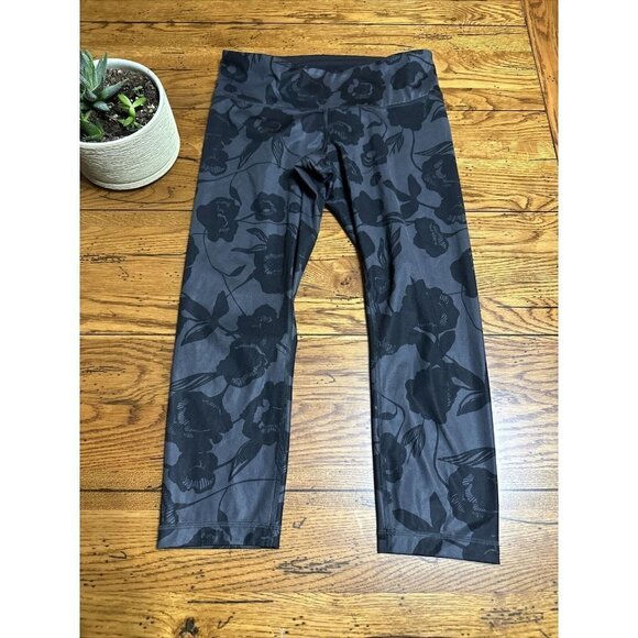 LULULEMON Black Gray Floral Leggings Mid Rise L7 Womens Sz 6 - Picture 1 of 8